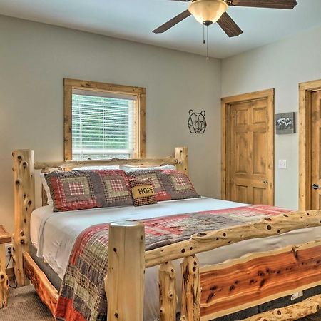 Branson West Cabin With Pool Access And Golfing Dış mekan fotoğraf
