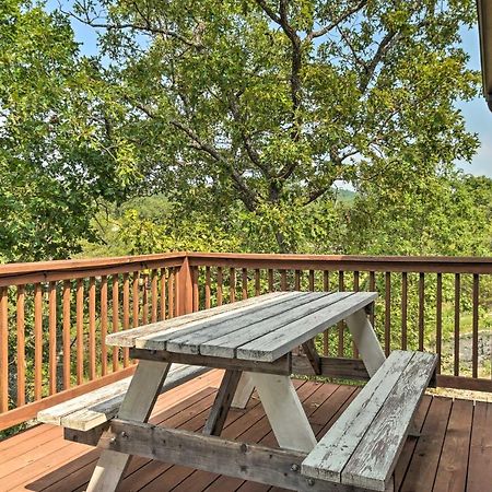 Branson West Cabin With Pool Access And Golfing Dış mekan fotoğraf