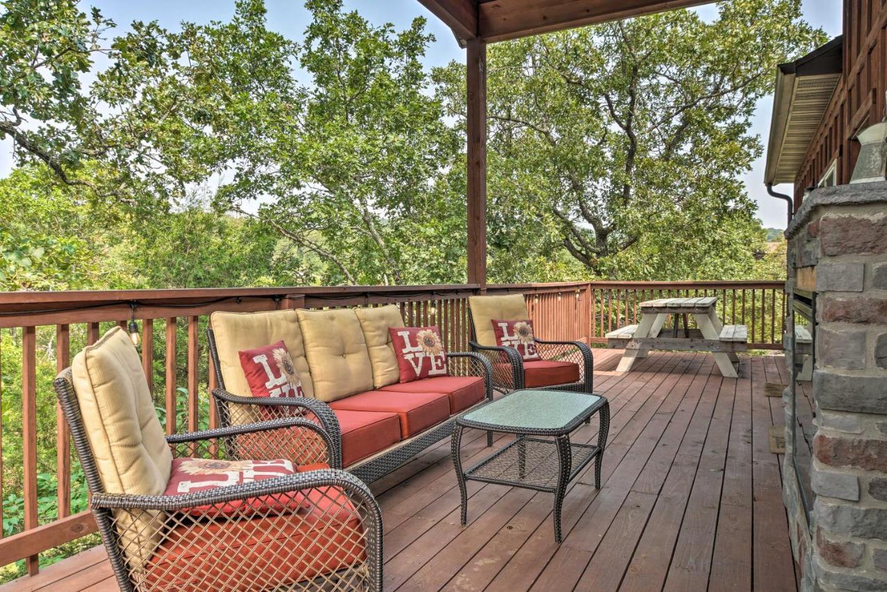 Branson West Cabin With Pool Access And Golfing Dış mekan fotoğraf
