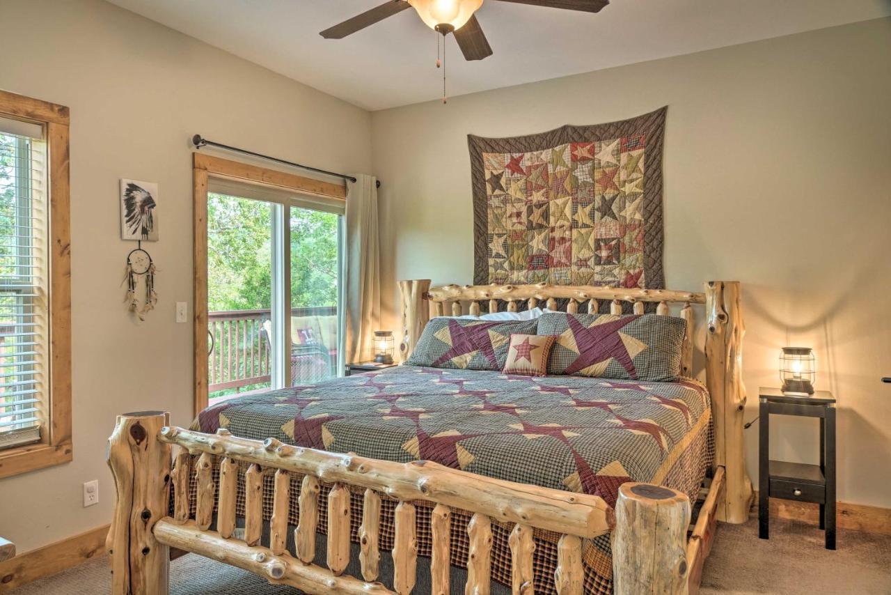 Branson West Cabin With Pool Access And Golfing Dış mekan fotoğraf
